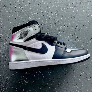 Air Jordan 1 Silver Toe